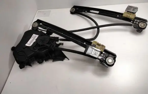 Seat Ibiza IV (6J,6P) Front window lifting mechanism without motor 6J4837401