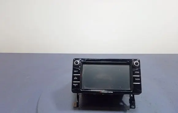 Mitsubishi Lancer VIII Radio/CD/DVD/GPS head unit MZ360600EX
