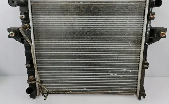 Jeep Grand Cherokee (WJ) Coolant radiator