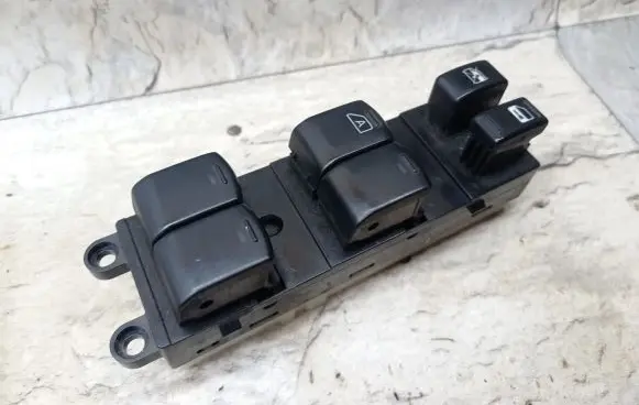 Nissan Murano Z50 Electric window control switch 254019W100