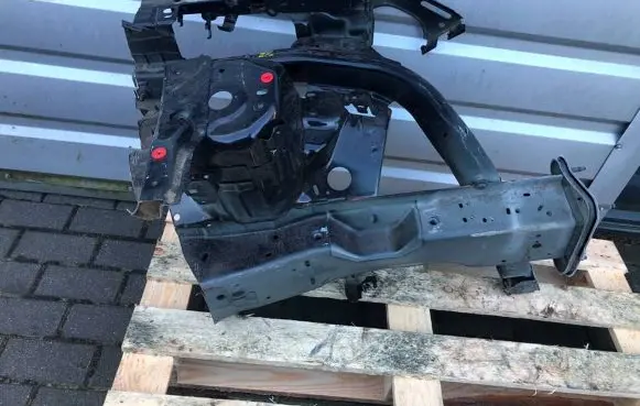 Ford Kuga III Front quarter panel 