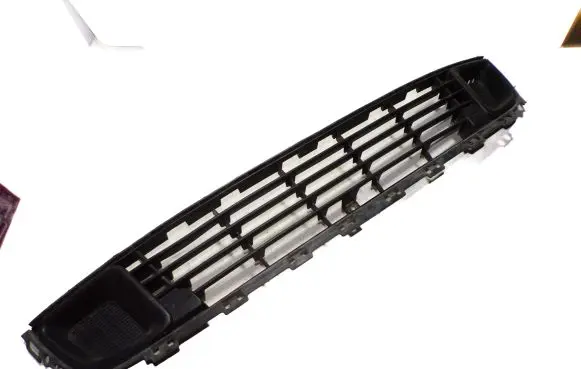 Citroen C5 Front bumper lower grill 9681052677