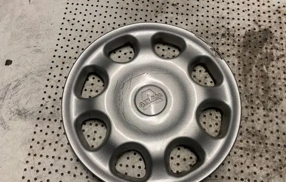 Aixam City III R13 wheel hub/cap/trim 