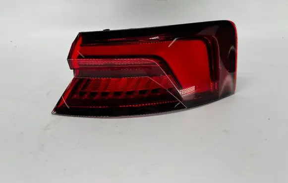 Audi A5 Rear/tail lights 8W6945092G