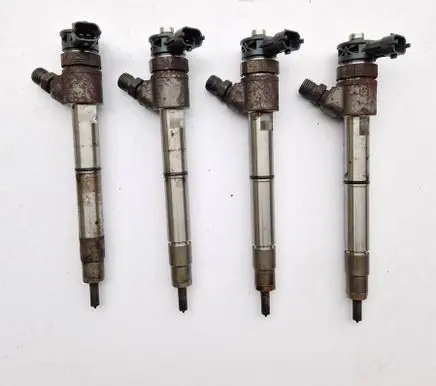 Opel Insignia B Fuel injector 0445110713