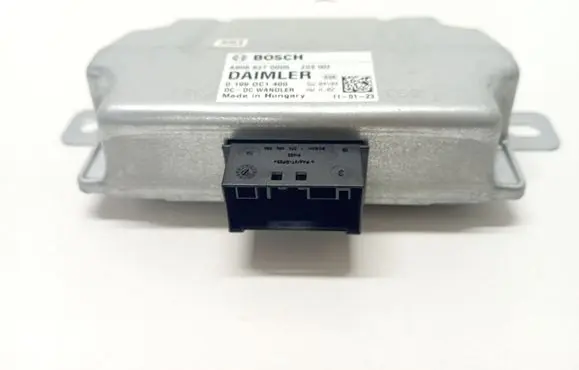 Mercedes-Benz Vito Viano W639 Voltage converter/converter module A9068270005 0199DC1400