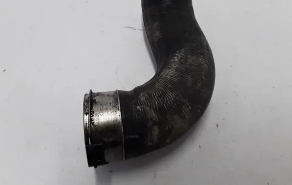 Volvo V60 Intercooler hose/pipe 31657761