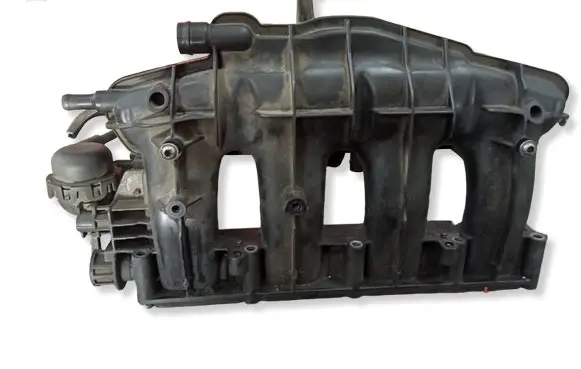 Volkswagen PASSAT B6 Intake manifold 06J133185CM