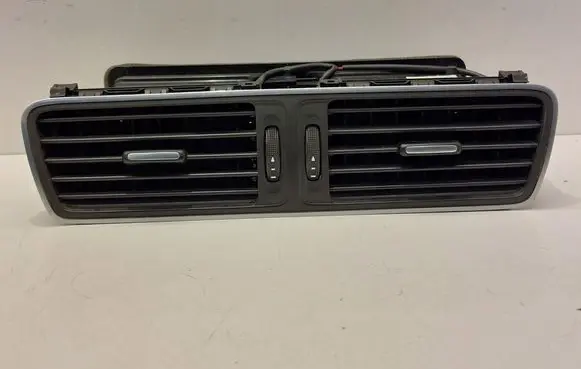 Dash center air vent grill