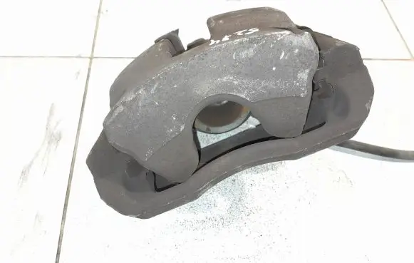 Mercedes-Benz C W204 Front brake caliper NOCODE
