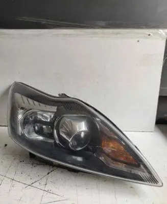 Ford Focus Headlight/headlamp 8M5113D154CD 0077R00 011402A