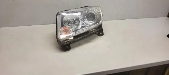 Jeep Grand Cherokee Headlight/headlamp 55079409AH M149687315072 111228C2026