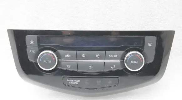 Nissan Qashqai Climate control unit 275004EA0A