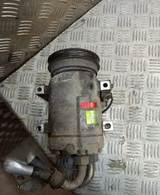 Volkswagen PASSAT B5 Air conditioning (A/C) compressor (pump) 8D0260805F 5060310751