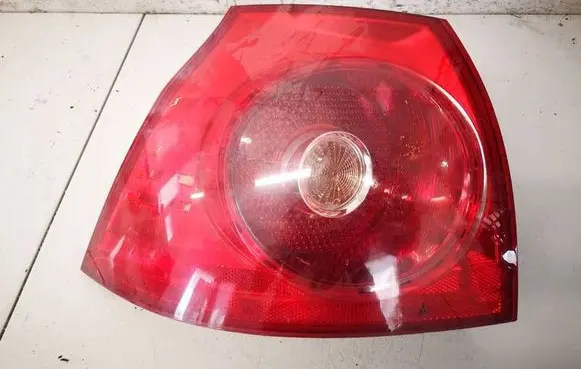 Volkswagen Golf V Rear/tail lights 1K6945095E
