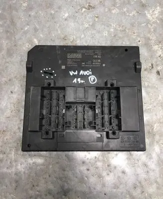 Volkswagen Tiguan Comfort/convenience module 5Q0937084DC-BILI 5Q0937084DC