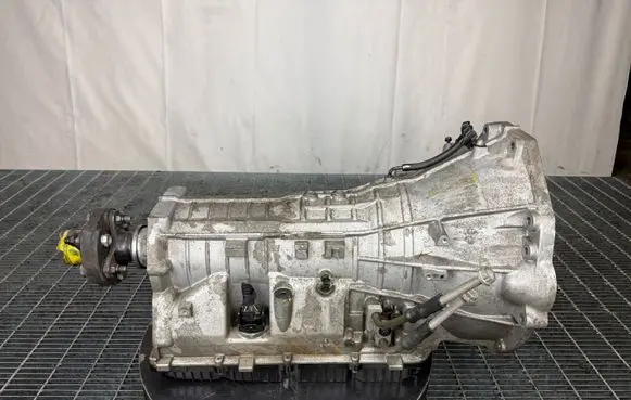 Hyundai Genesis Automatic gearbox A8LR1RS 452404F000
