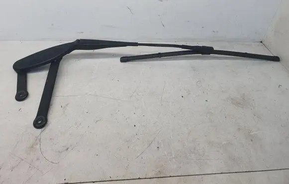 Mercedes-Benz GLC X253 C253 Front wiper blade arm A2538200344