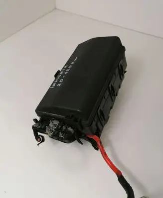 Opel Insignia A Fuse module 13253551