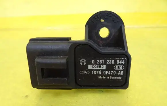 Ford Mondeo Mk III Air pressure sensor 0261230044 1S7A9F479AB