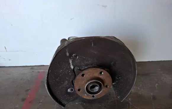 Rear wheel hub