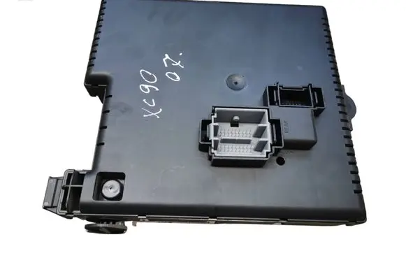 Volvo XC90 Fuse module 30786646 28080156 07W053