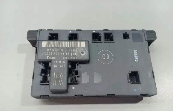 Mercedes-Benz C W203 Door control unit/module 2038201485