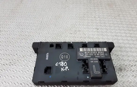 Mercedes-Benz C W203 Door control unit/module 2038201585