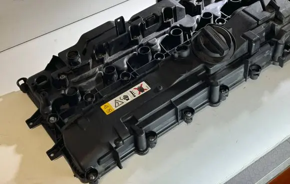 BMW X5 G05 Rocker cam cover 23657434