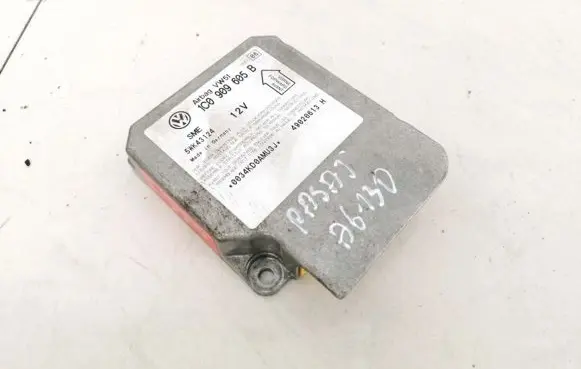 Volkswagen PASSAT B5.5 Airbag control unit/module 1C0909605B 5WK43124