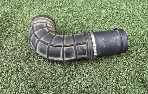 Iveco Daily 3rd gen Intake resonator 99475940 99475933