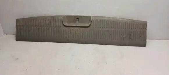 Chrysler Town u0026 Country IV Trunk/boot sill cover protection