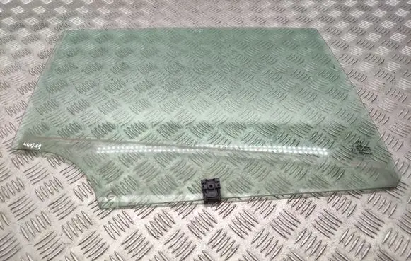 Peugeot 3008 I Rear door window glass