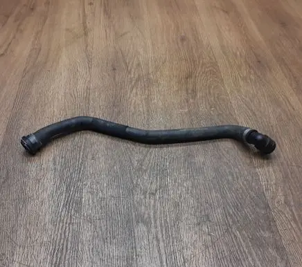 Mercedes-Benz GLC X253 C253 Engine coolant pipe/hose A2135018000