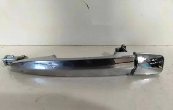 Nissan Leaf I (ZE0) Rear door handle trim 
