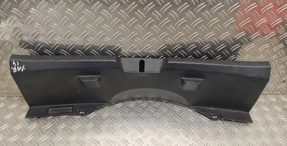 Trunk/boot sill cover protection