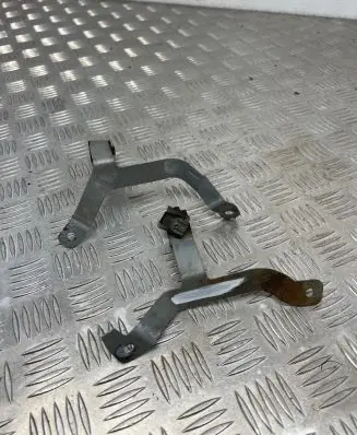 Mercedes-Benz E W213 Front bumper mounting bracket A2055240640