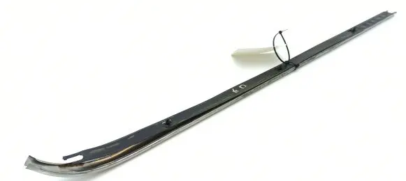 Mercedes-Benz 250 280 C CE W114 Rear fender molding trim 
