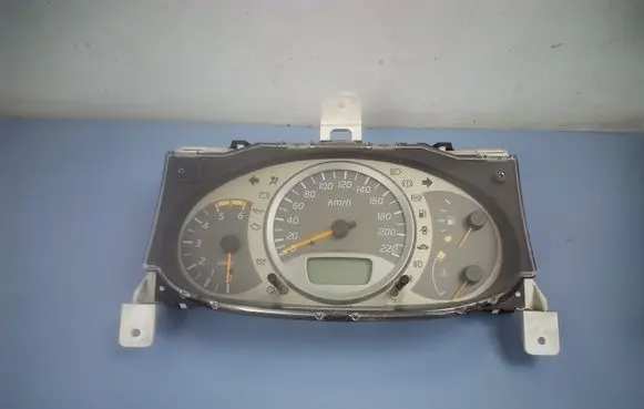 Nissan Almera Tino Speedometer (instrument cluster) BUO71 2946398