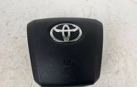 Toyota Mirai Steering wheel airbag 