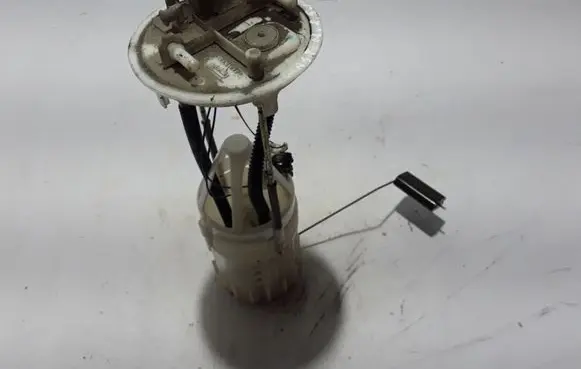 Renault Master II In-tank fuel pump 8200704626