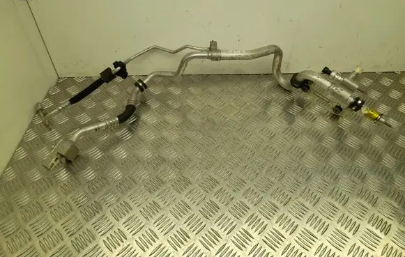 Maserati Ghibli Air conditioning (A/C) pipe/hose 670002658