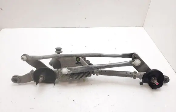 Front wiper linkage and motor