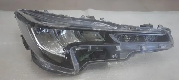 Toyota Corolla E210 E21 Headlight/headlamp 8111002S60 90119224