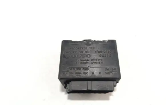 Volvo 850 Light module LCM 9128815 00531103 581B58B58BB