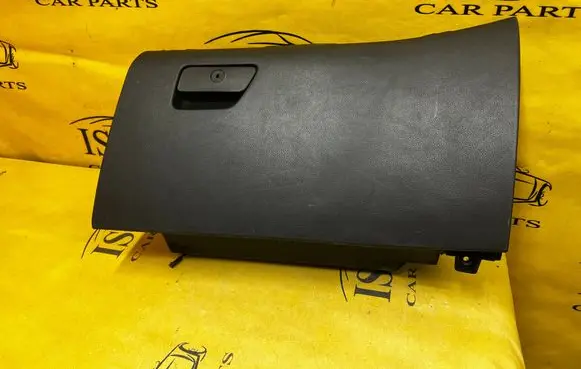 Ford Mondeo MK V Glove box DS7313570A