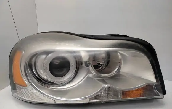 Volvo XC90 Headlight/headlamp 31217048