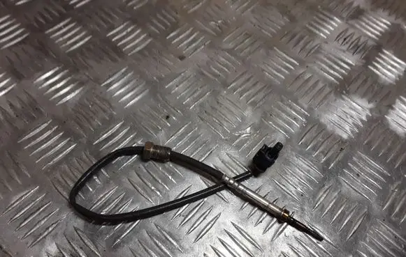 BMW 5 GT F07 Exhaust gas temperature sensor 032656001902 7805606