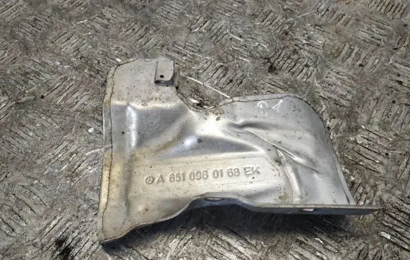 Mercedes-Benz Vito Viano W447 Heat shield in engine bay A6510960168EK A6510960168