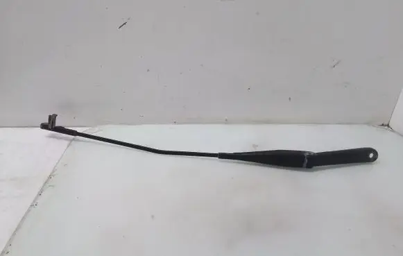 Ford Focus ST Front wiper blade arm
